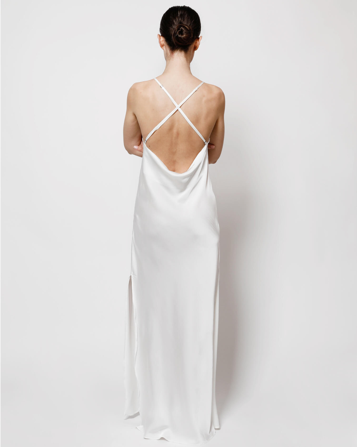 rochie-lunga-alba-mireasa